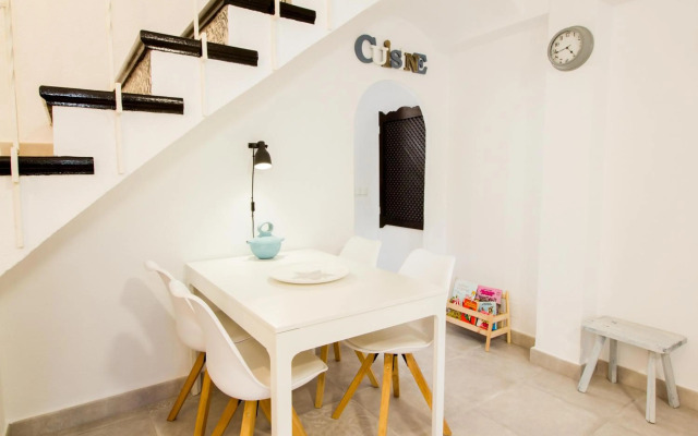 Perfectly located beachside apartment in Elviria Marbella