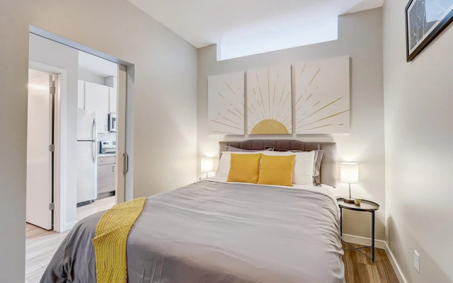 FRONTDESK The Central Apts Minneapolis