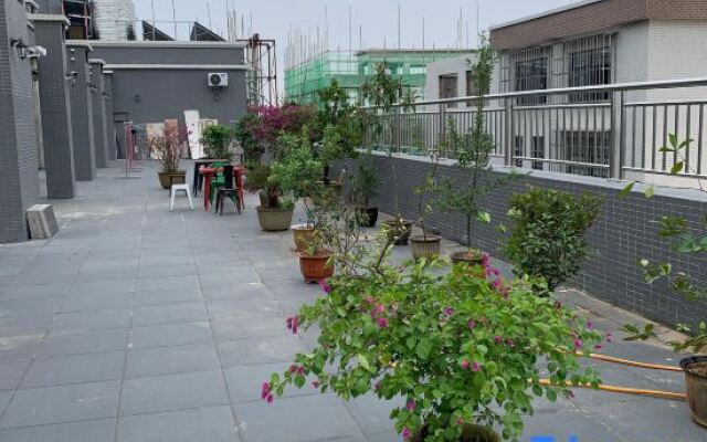 Xiaowo Youth Apartment