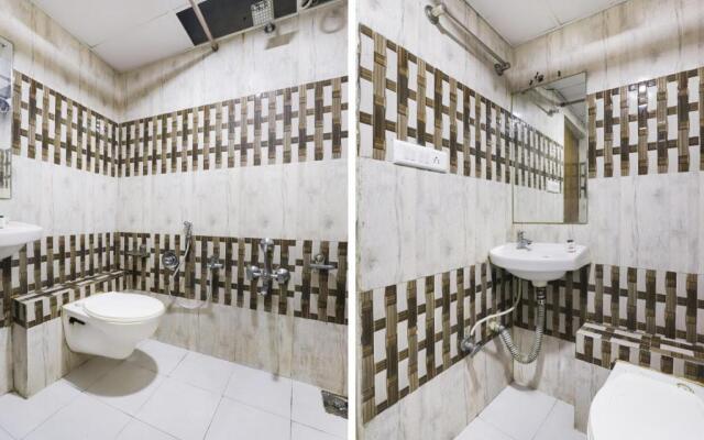 OYO 82033 Hotel Grand Plaza