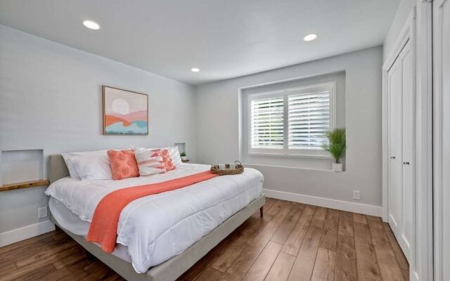 Immaculate 3 BDR in Oceanside Private Pool & Spa