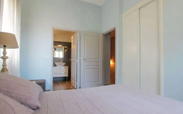 Spacious Holiday Home in Grimaud With Large Garden