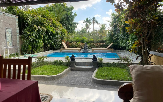 Bali Breeze Bungalows