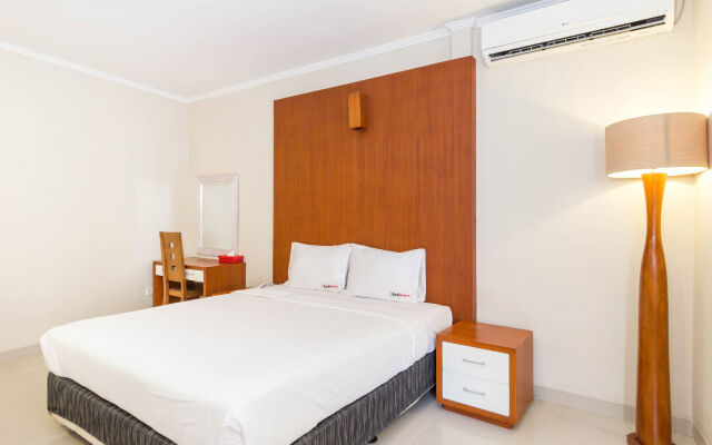 RedDoorz Plus Near Sanur Beach 2