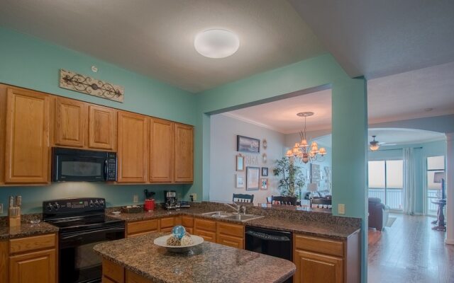 Legacy I 1303 Penthouse