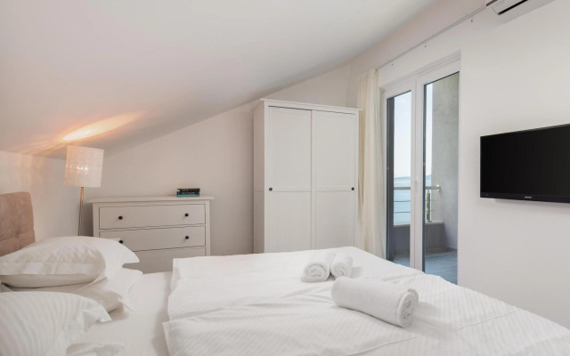 Luxury Apartments Jolara