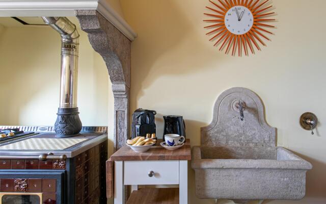 Wondrous Palazzetto 1619 in Magical Burano Island