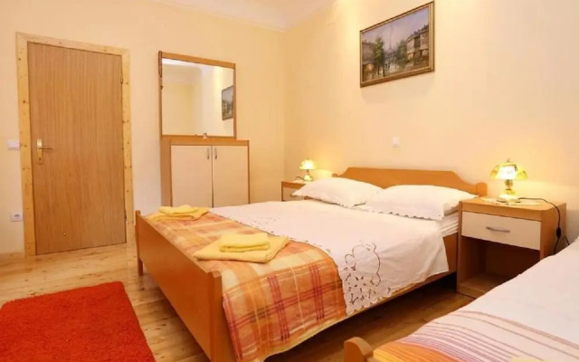 Stuk- With Terrase and Close to the sea - A2