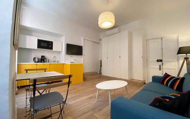 STUDIO rue pietonne Ajaccio