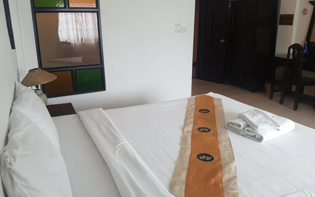 Wangburapa Grand Hotel