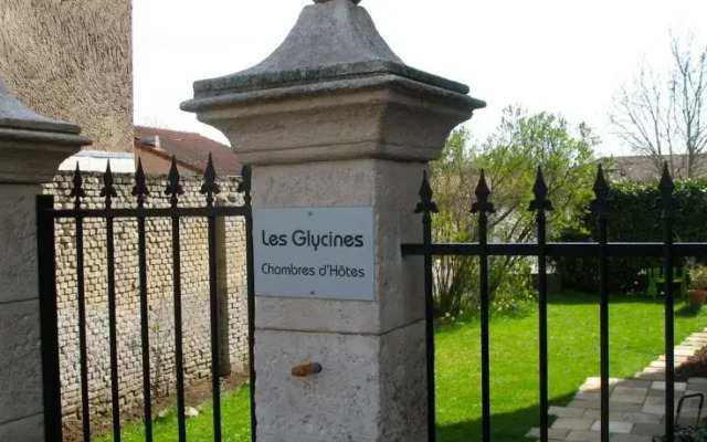 Chambres d'Hôtes Les Glycines