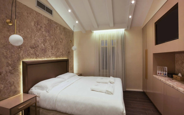 Consolato Boutique