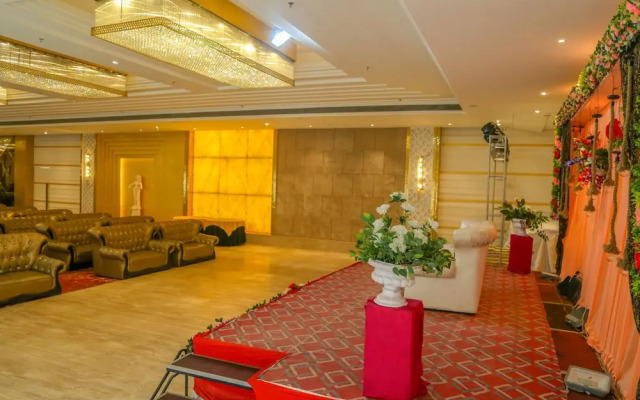 Four Leaf Hotel Budaun