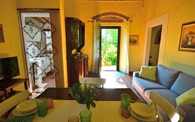 Modern Holiday Home in Rosignano Marittimo Near Forest