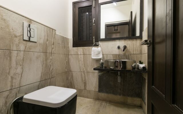 Bungalow by the station by Vista Rooms