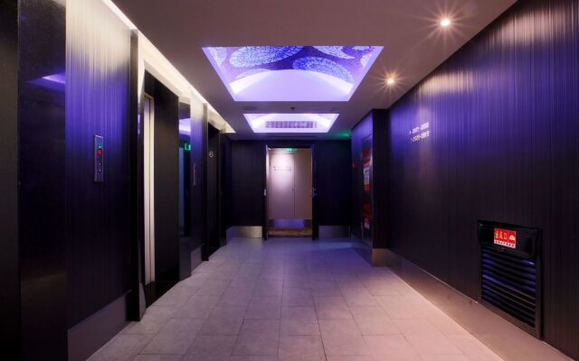 Orange Crystal Hotel Wusi Square Seaview
