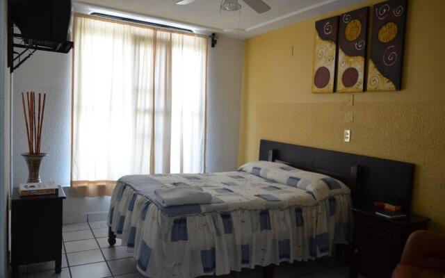 Hotel Gomez