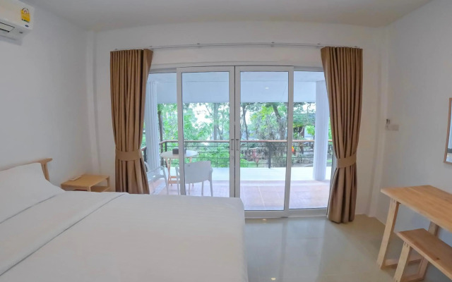 Haadson Resort