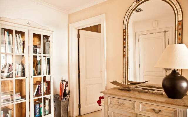 Luxury-sea-view-apartment