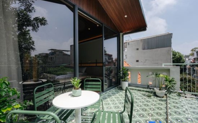 Moc Vien 3/Old quarter/Train street/ HoanKiem Lake – Outside – Hanoi