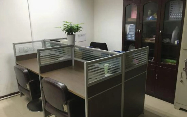 Jin Haitang Hotel (Haitang Road Store, Yiyang Railway Station)