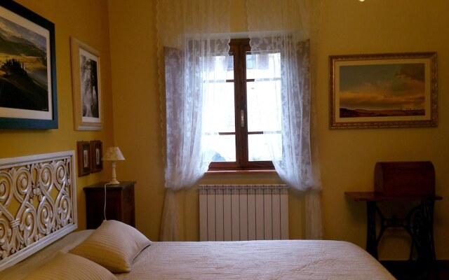 House With 3 Bedrooms in Poggibonsi, With Furnished Garden