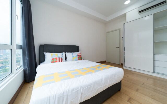 Crest Jalan Sultan Ismail by OYO Rooms