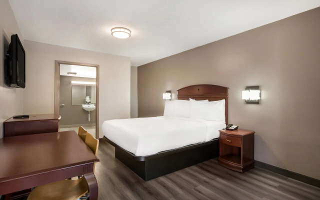 OYO Hotel Edison NJ Route 1