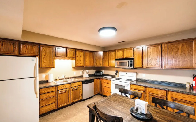 Osage Beach Getaway Lake Views Pet Friendly!