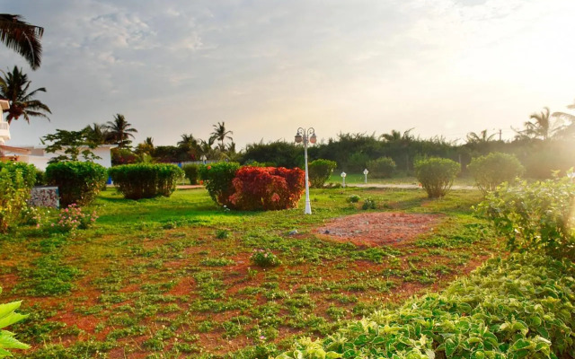 Qees Empire Beachfront Resort