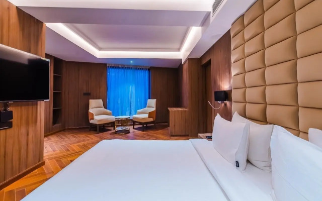 Hotel Grand Dhillon