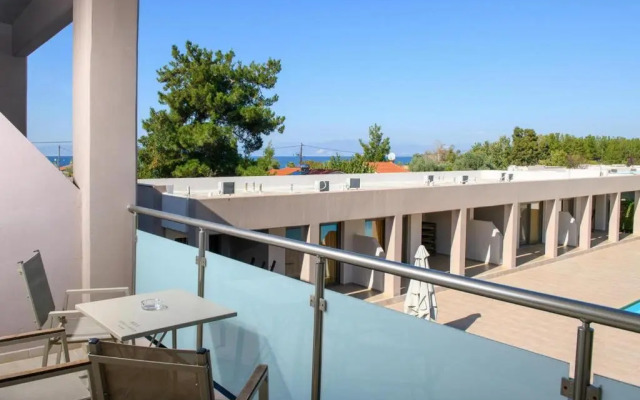 Alea Hotel & Suites