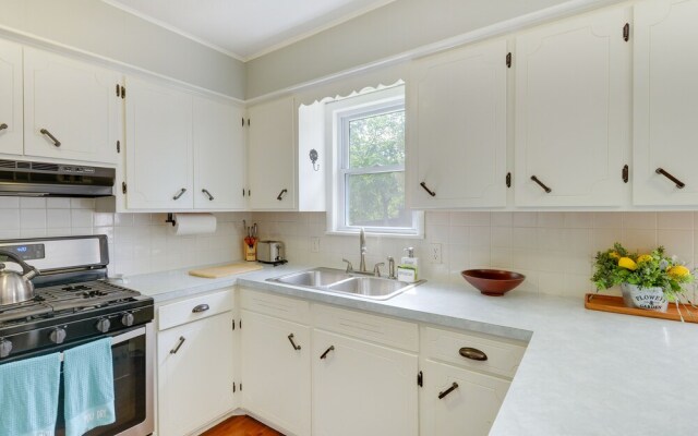 Rogers Vacation Rental ~ 7 Mi to Downtown