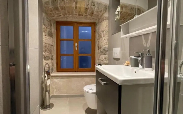 Dubrovnik Throne Suite III.