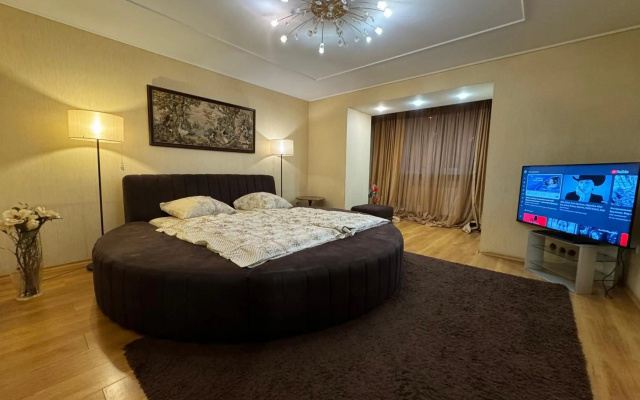 One-Bedroom Apartment in the center