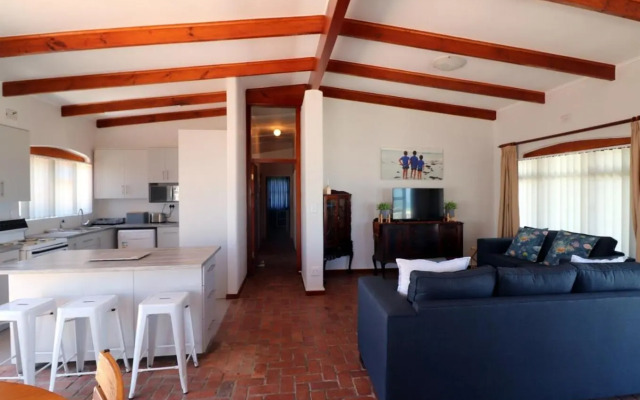 Naude House in Struisbaai