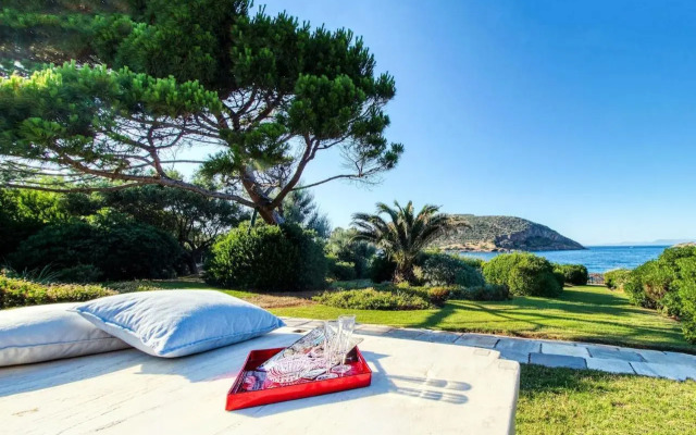 Summer Villa in Porto Rafti
