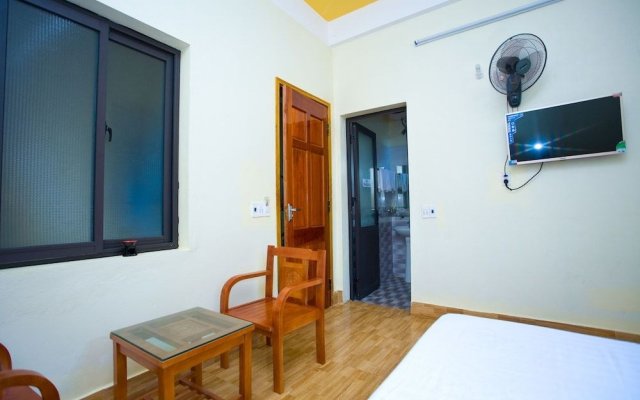 Co Cuc Hotel - Hostel