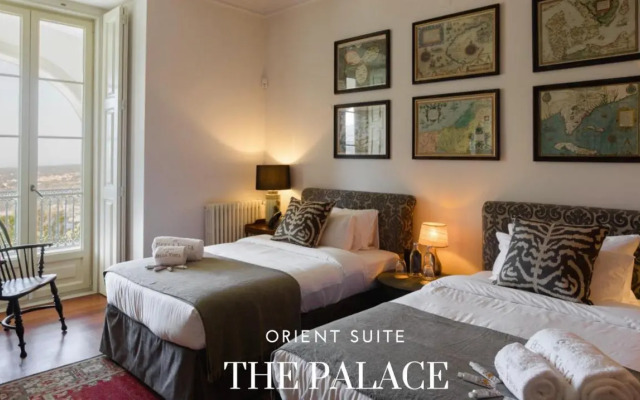 Suites by Bella Vista - Historic Guesthouse