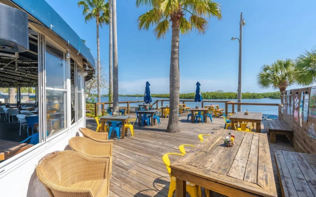 115 Little Harbor Inn