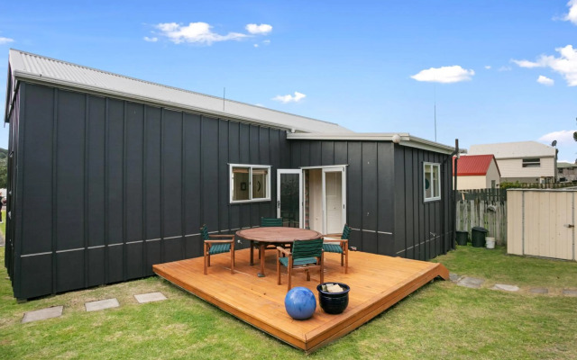 Clara's Togs and Towels - Waihi Accommodation - Bachcare NZ