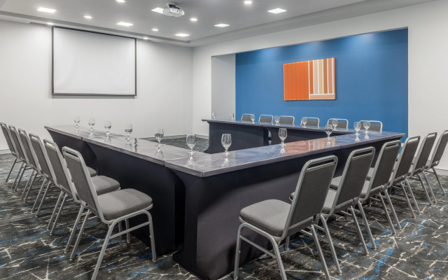 Holiday Inn Express San Jose Forum by IHG