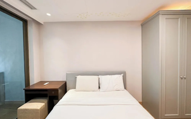 Spacious And Strategic Location 3Br At Kondominium Regensi Apartment