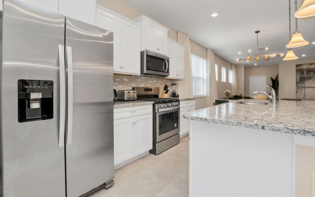 5 Bed 5 Ba Solterra Villa with Pool & Spa