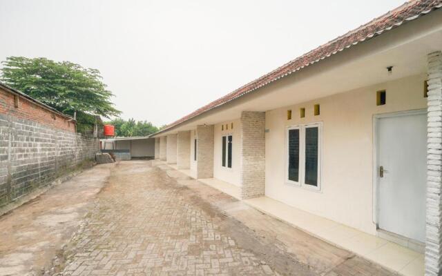 OYO 2937 Nindy Residence 2
