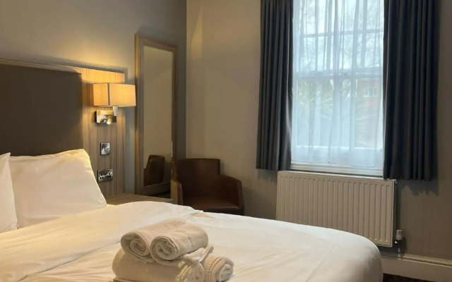 St Andrews Town Hotel