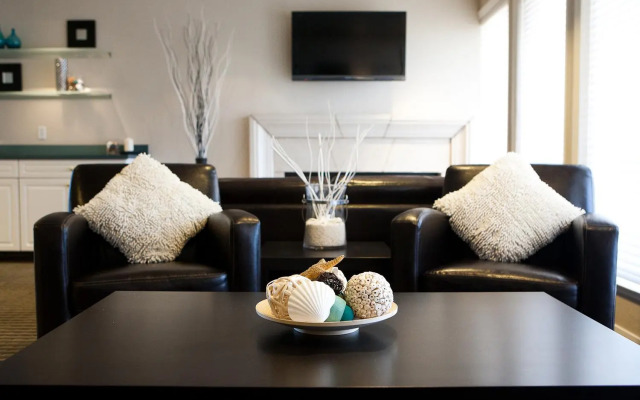 Coral Reef Inn & Suites