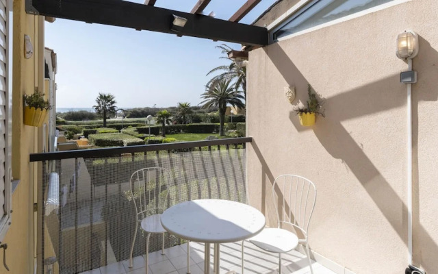 Relaxing Retreat by the Sea