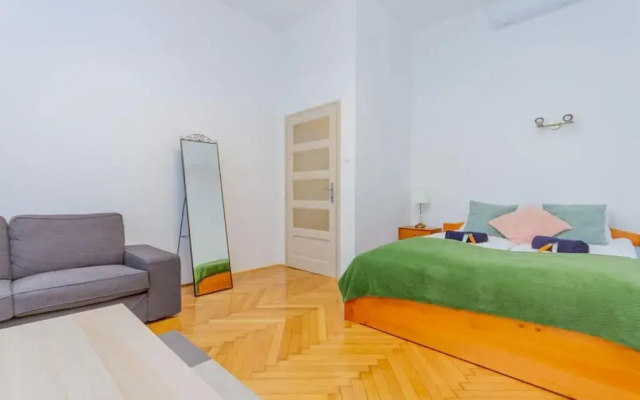 Bartók Apartment
