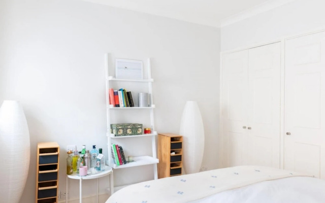 The Tyburnia Escape - Bright & Central 3BDR Apartment